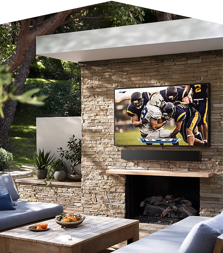 Samsung QLED experience, now outdoors Samsung QLED experience, now outdoors