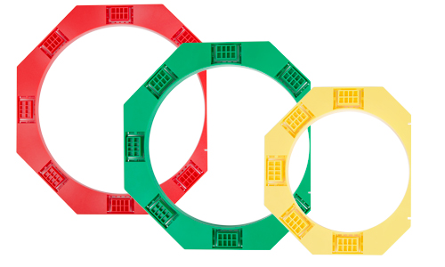 Red, green and yellow round brackets